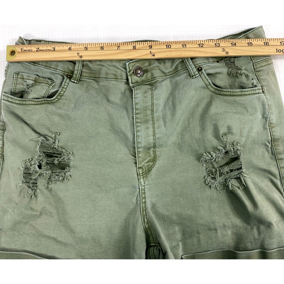 Wax Jean Shorts Womens‎ 3XL Distress Destroyed Roll Up Jorts Military Green - Picture 4 of 10